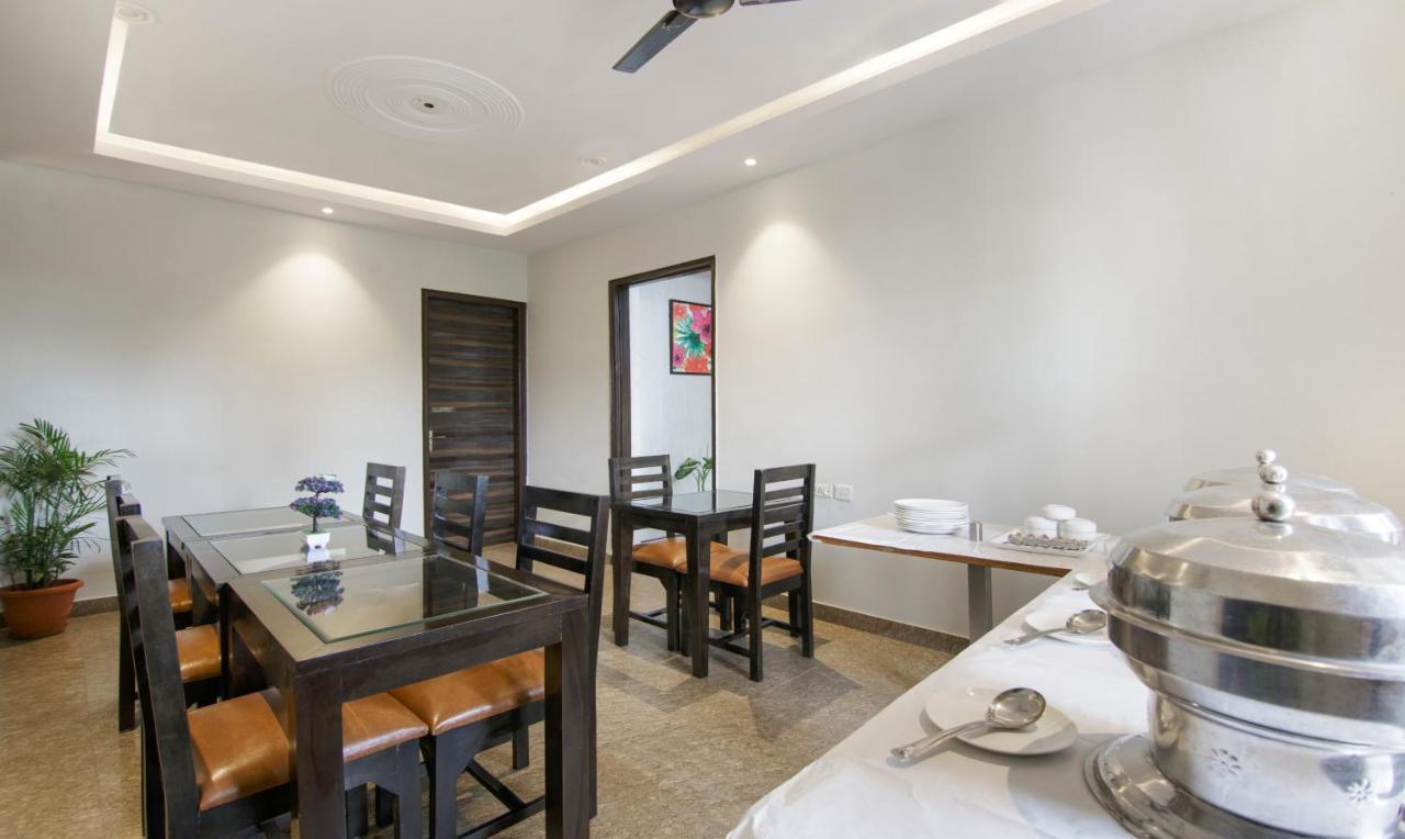 Hotel Treebo Swastika Premium Noida Exterior foto